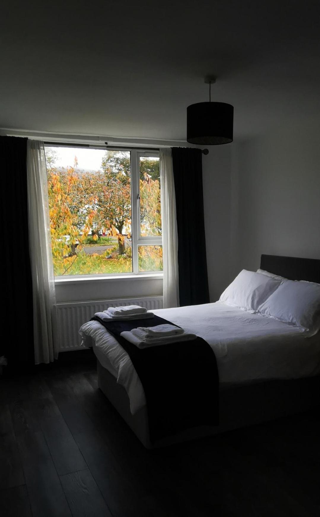 Entire 1 Bed Spacious Apartment, Private Balcony & Study Room Near City Whitehouse  Exteriér fotografie